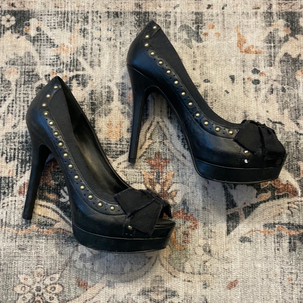 Black Jessica Simpson heels
